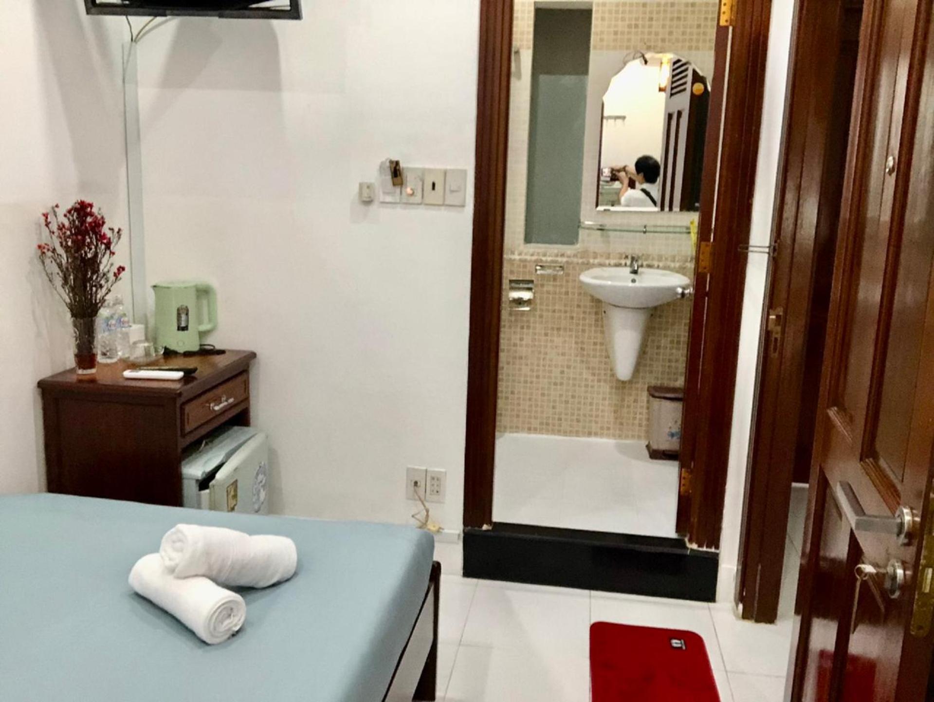 Saigon Cozy2 Hotel At 241 Pham Ngu Lao Street Ho Chi Minh-Byen Eksteriør billede